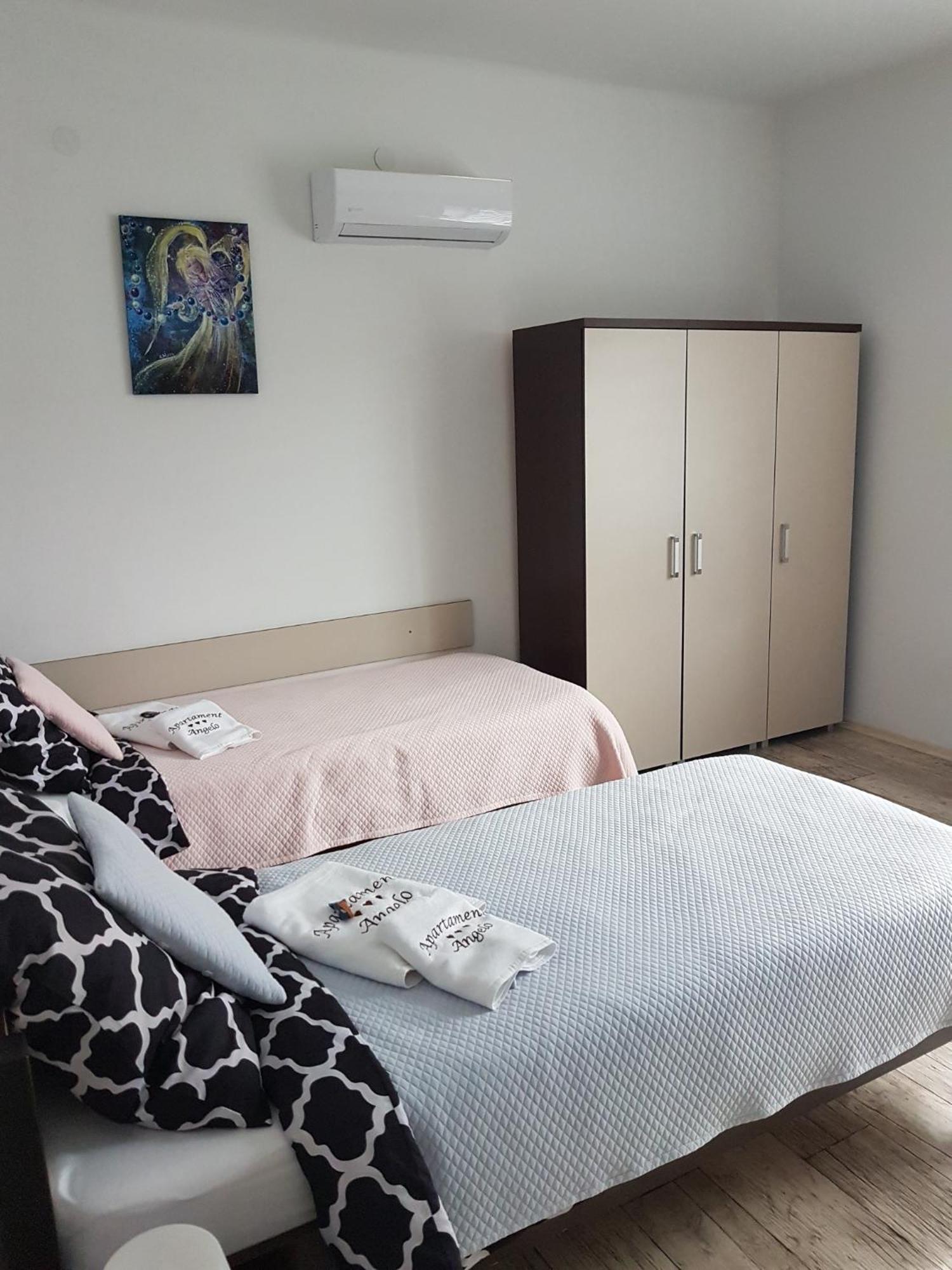 Apartament Angelo Sosnowiec Buitenkant foto
